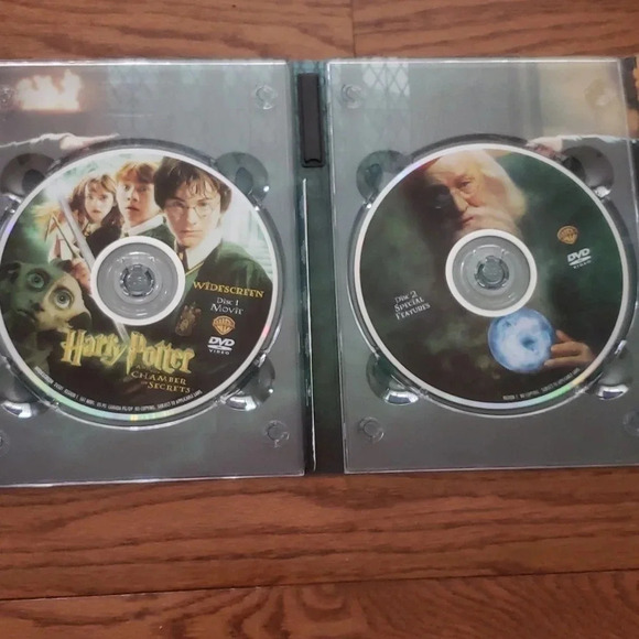Harry Potter And The Prisoner Of Azkaban/And The Chamber Of Secrets DVD Sets - Picture 6 of 6